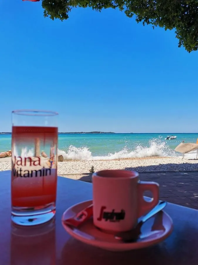Apartment Andreas - Amphitheater With Free Parking- Pula